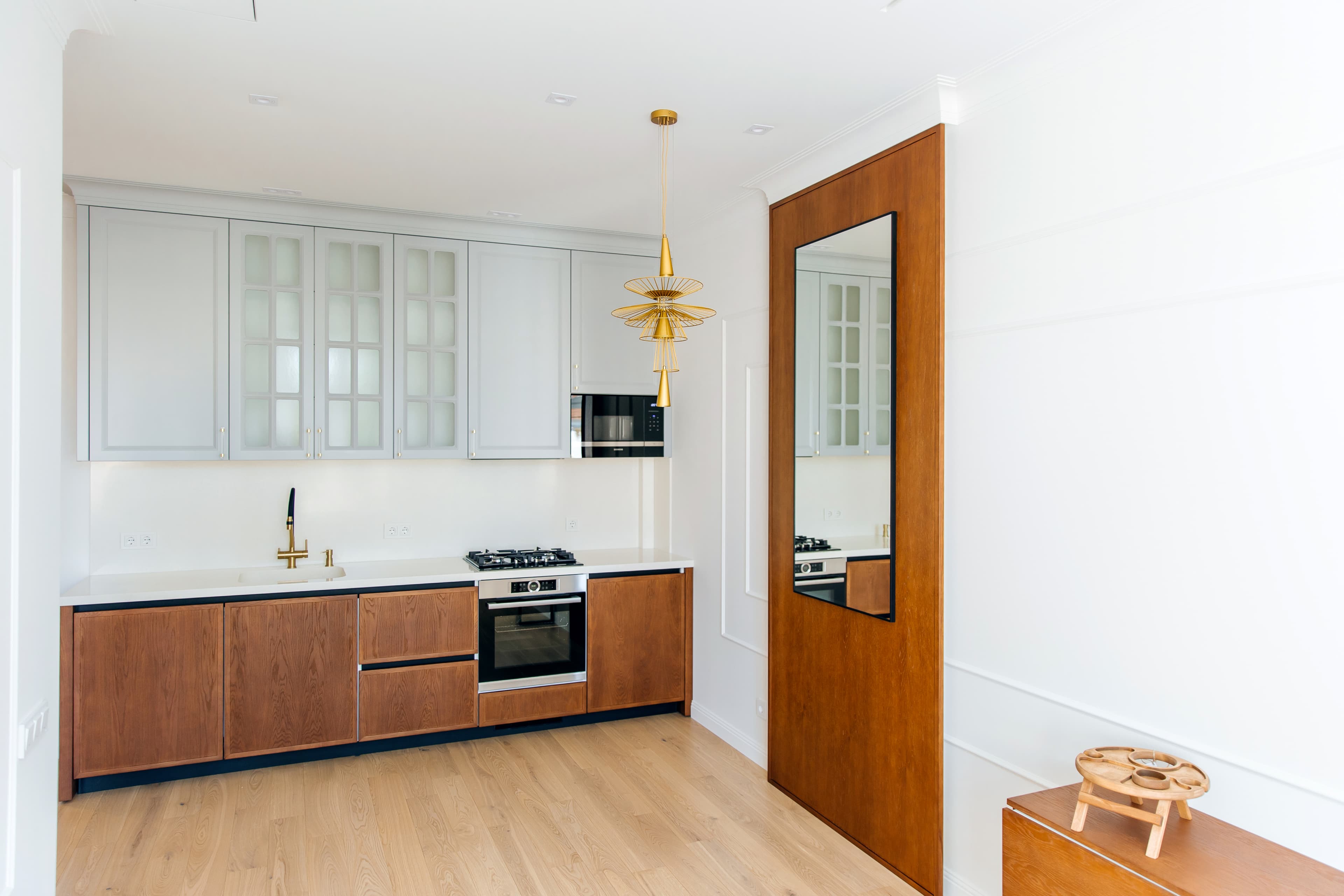 Фон с интерьером для секции о компании Гермес